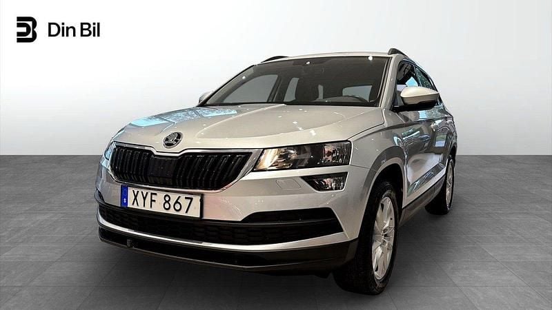 Silver Begagnad 2018 Skoda Karoq Ambition SUV | 199 000 kr (Marknadspris) - Bild 1/4
