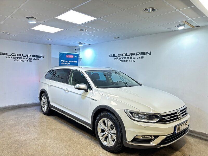 Vit Begagnad 2019 VW Passat Alltrack SE Kombi | 229 900 kr (Marknadspris) - Bild 1/4