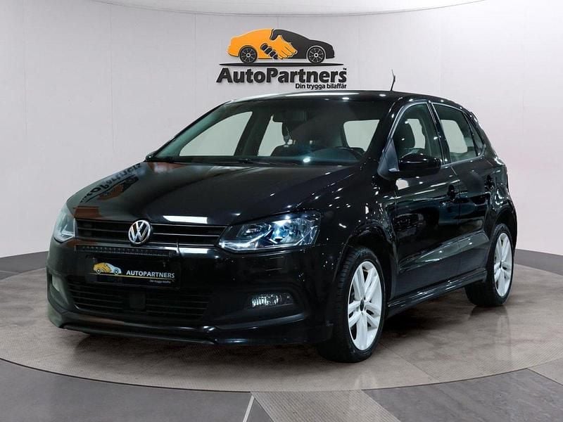 Svart Begagnad 2017 VW Polo R-line Halvkombi | 62 900 kr (Marknadspris) - Bild 1/4