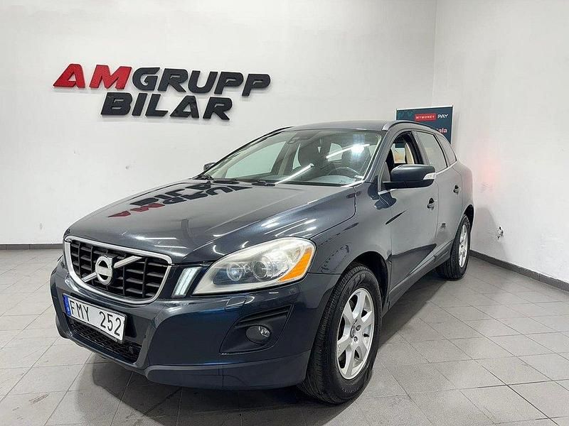Grå Begagnad 2009 Volvo XC60 Momentum SUV | 79 900 kr (Marknadspris) - Bild 1/4