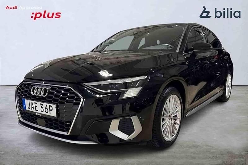 Svart Begagnad 2023 Audi A3 Sportback Halvkombi | 269 900 kr (Marknadspris) - Bild 1/1