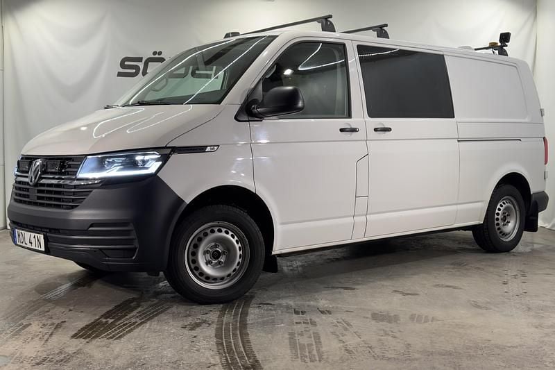 Vit Begagnad 2021 VW Transporter Van | 409 900 kr - Bild 1/4