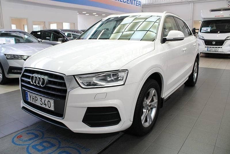 Vit Begagnad 2016 Audi Q3 Sport SUV | 159 700 kr (Bra pris) - Bild 1/4