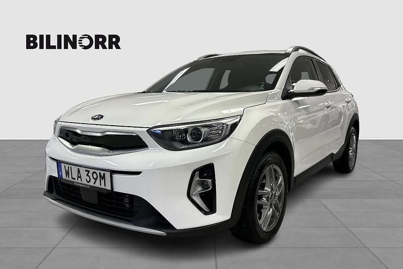 Vit Begagnad 2021 Kia Stonic SUV | 189 900 kr (Marknadspris) - Bild 1/4