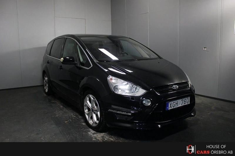 Svart Begagnad 2011 Ford S-MAX Sport Minibuss | 74 900 kr (Marknadspris) - Bild 1/4