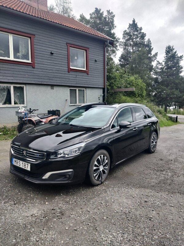 Brun Begagnad 2015 Peugeot 508 Kombi | 75 000 kr - Bild 1/4