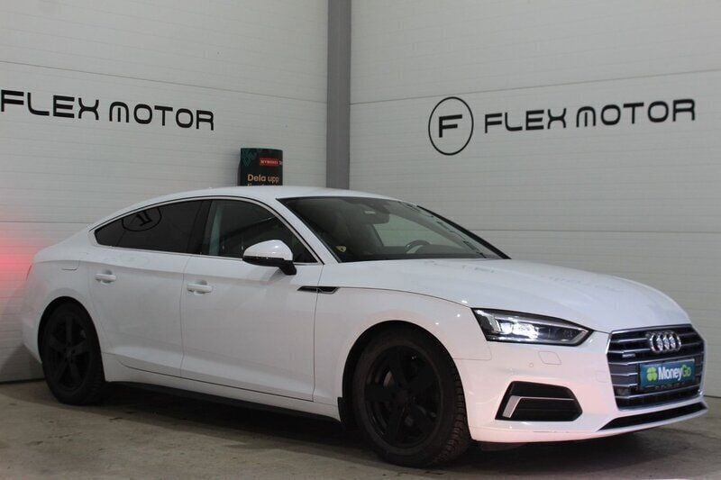 Vit Begagnad 2017 Audi A5 Sportback Halvkombi | 249 800 kr (Lite dyr) - Bild 1/4