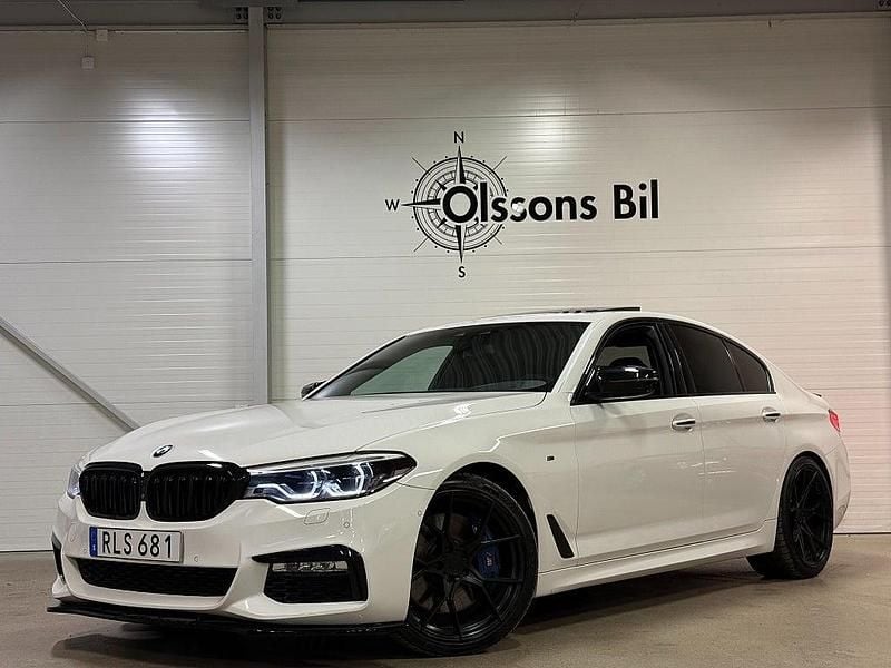 Vit Begagnad 2017 BMW 540 M Sport Sedan | 439 900 kr (Marknadspris) - Bild 1/4