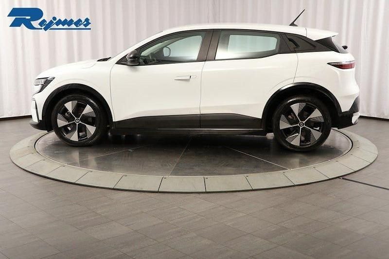 Begagnad Renault Mégane IV Equilibre 96 kW (131 HK) 2023 Vit
