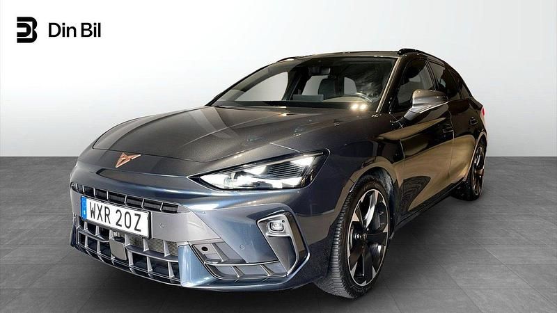 Mörkgrå Begagnad 2024 Cupra Leon Kombi | 329 900 kr (Lite dyr) - Bild 1/4