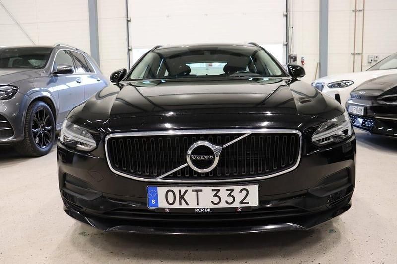 Begagnad Volvo V90 Kinetic 190 HK (139 kW) 2016 Svart Kombi