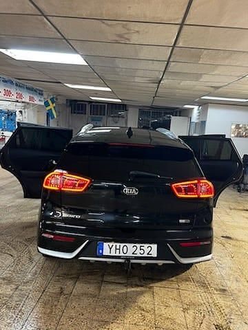 Begagnad Kia Niro 141 HK (103 kW) 2017 SUV