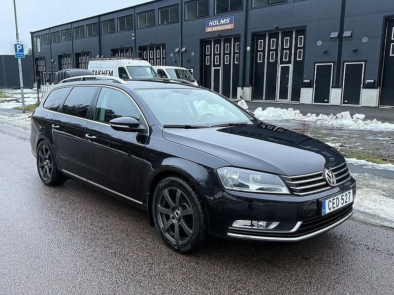 Begagnad VW Passat 150 HK (110 kW) 2011 Svart Kombi