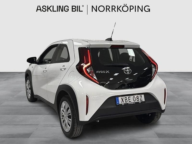 Begagnad Toyota Aygo X Play 72 HK (52 kW) 2022 Vit SUV