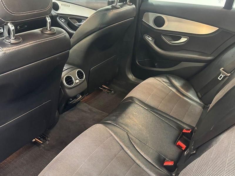 Begagnad Mercedes C200 Avantgarde 184 HK (135 kW) 2014 Vit Sedan