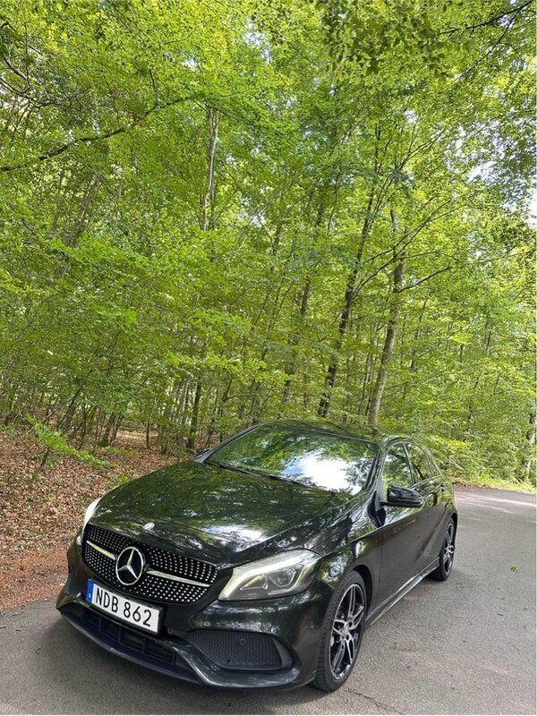 Svart Begagnad 2016 Mercedes A200 AMG Halvkombi | 175 000 kr (Lite dyr) - Bild 1/4
