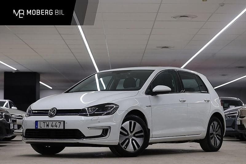 Vit Begagnad 2018 VW e-Golf Halvkombi | 149 900 kr (Marknadspris) - Bild 1/2