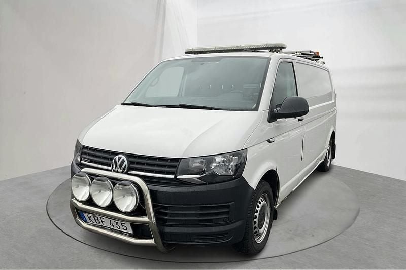 Vit Begagnad 2016 VW T6 Van | 199 000 kr (Superpris) - Bild 1/4