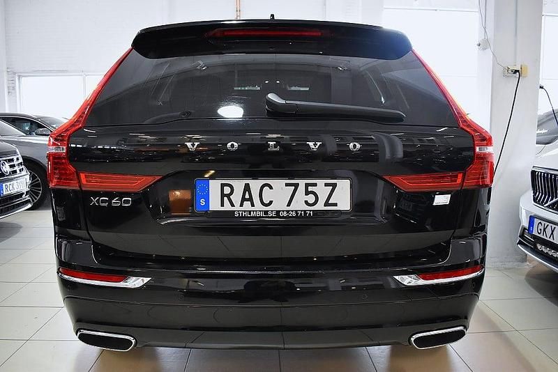 Begagnad Volvo XC60 Inscription 253 HK (186 kW) 2021 Svart SUV