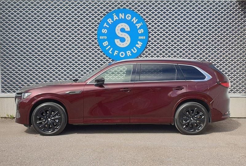Röd (rödmetallic) Ny 2024 Mazda CX-80 Homura-Line SUV | 677 300 kr (Dyr) - Bild 1/4