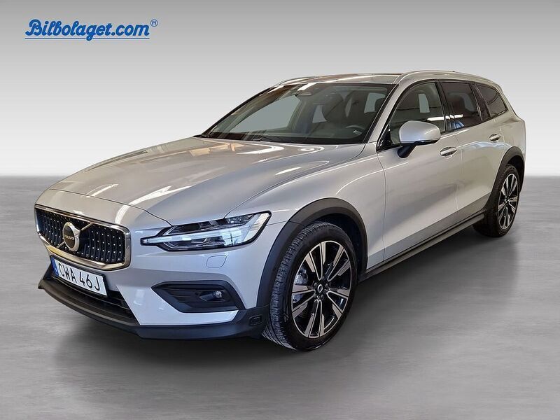 Begagnad 2024 Volvo V60 CC Kombi | 461 900 kr (Dyr) - Bild 1/4