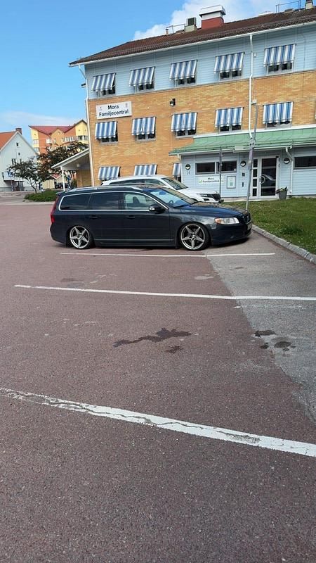 Begagnad 2009 Volvo V70 Kombi | 60 000 kr (Marknadspris) - Bild 1/3