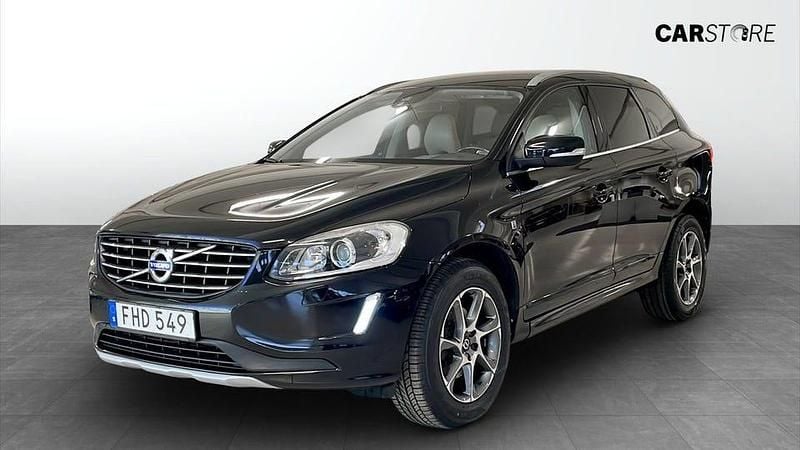 Svart Begagnad 2016 Volvo XC60 Ocean Race SUV | 169 900 kr (Bra pris) - Bild 1/4