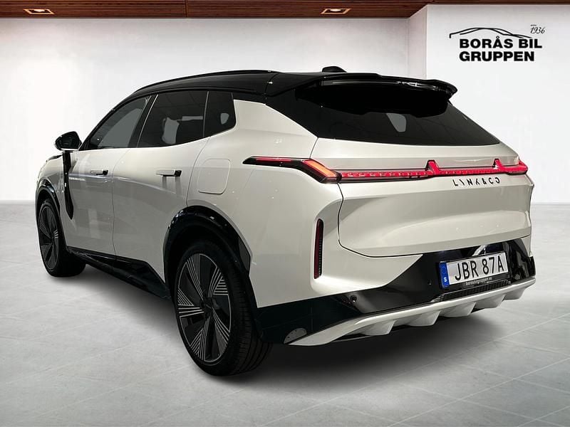 Ny Lynk & Co 08 2026 Vit SUV