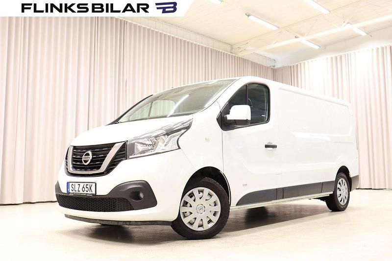 Vit Begagnad 2021 Nissan NV300 Van | 199 900 kr (Marknadspris) - Bild 1/4