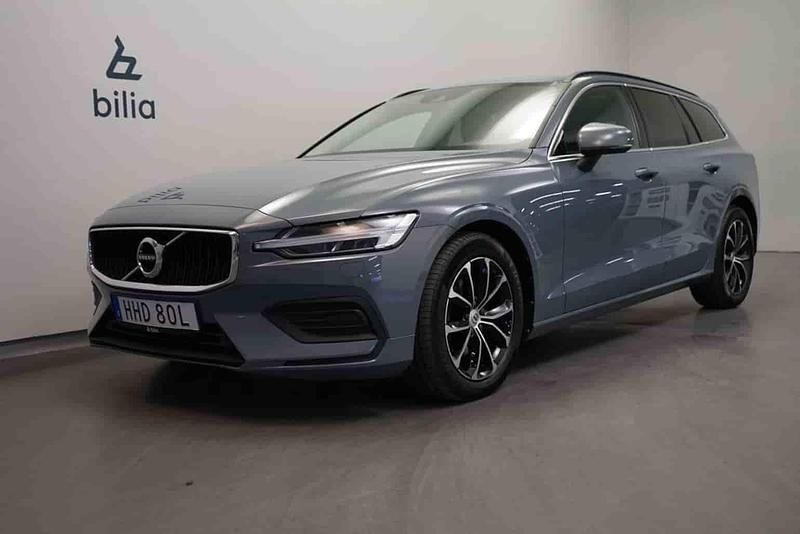 Grå Begagnad 2022 Volvo V60 Kombi | 279 500 kr (Marknadspris) - Bild 1/1