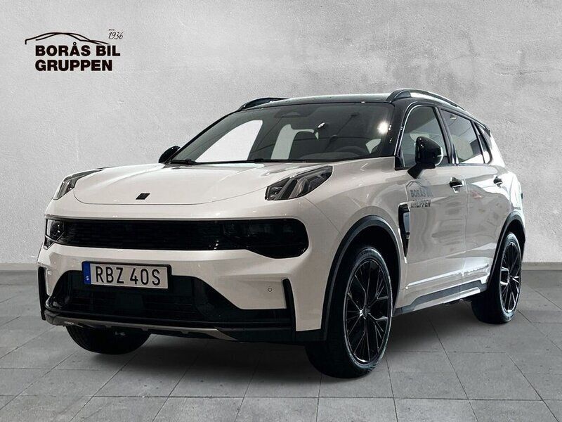 Vit Ny 2025 Lynk & Co 01 SUV | 469 000 kr - Bild 1/4