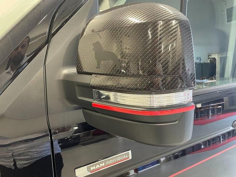 Ny MAN TGE 163 HK (119 kW) 2025 Svart Van