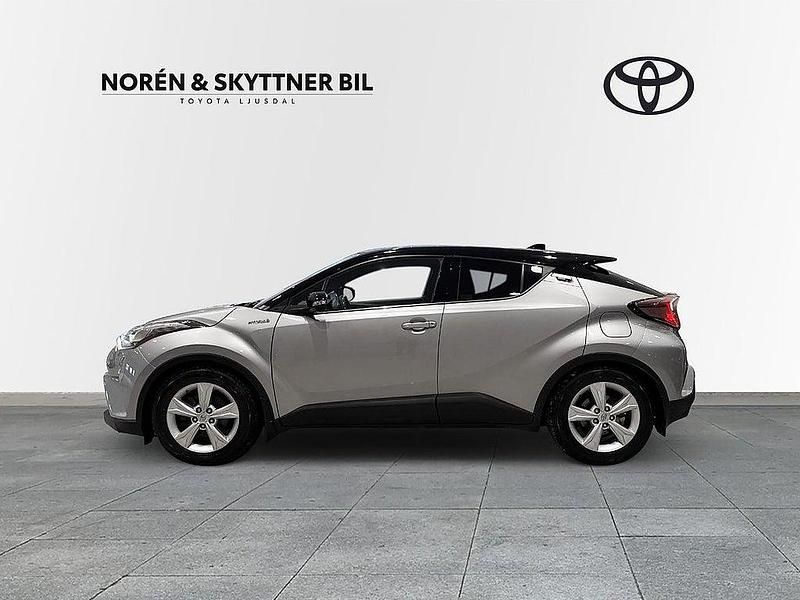 Begagnad Toyota C-HR Style 124 HK (91 kW) 2016 Grå SUV