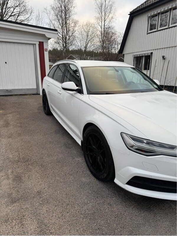 Vit Begagnad 2018 Audi A6 Ambition Kombi | 225 000 kr (Marknadspris) - Bild 1/4