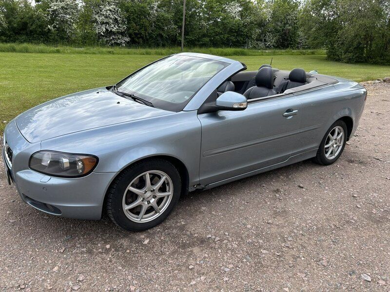 Blå Begagnad 2010 Volvo C70 Summum Cab | 48 000 kr (Superpris) - Bild 1/4