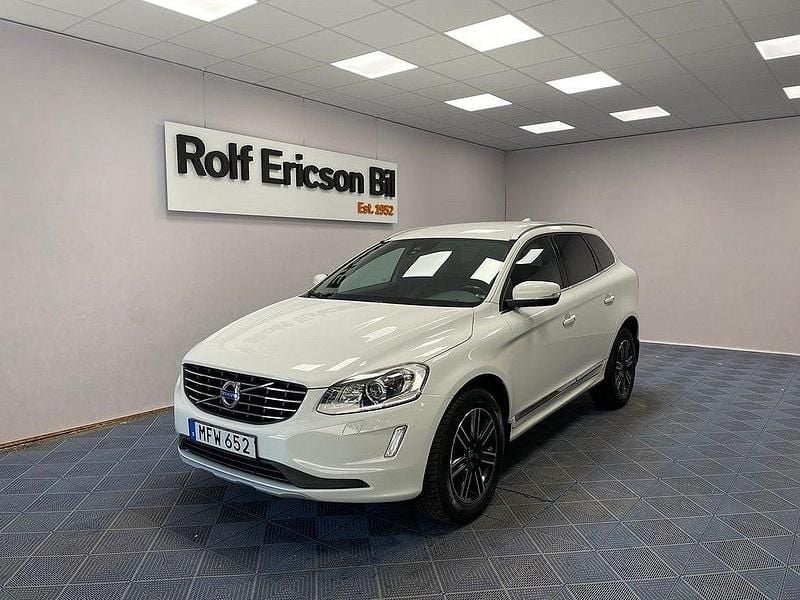 Vit Begagnad 2015 Volvo XC60 Business Edition SUV | 249 500 kr (Lite dyr) - Bild 1/4