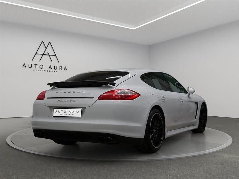 Begagnad Porsche Panamera GTS Sport 430 HK (316 kW) 2013 Vit Sedan