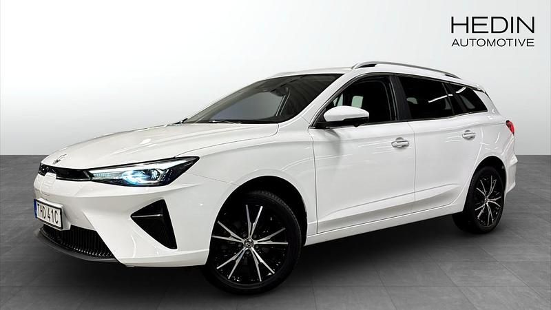 Vit (white) Begagnad 2022 MG MG5 EV Luxury Kombi | 224 900 kr (Marknadspris) - Bild 1/4