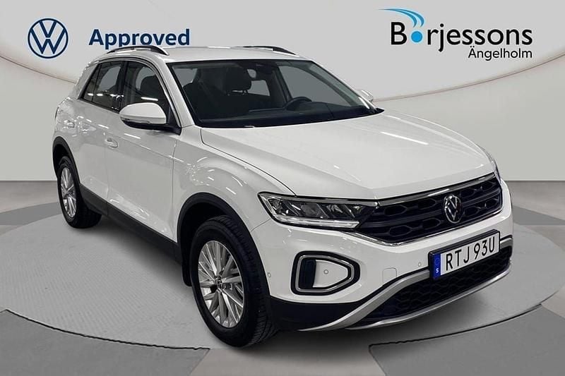 Vit Begagnad 2024 VW T-Roc Life SUV | 329 000 kr (Dyr) - Bild 1/4
