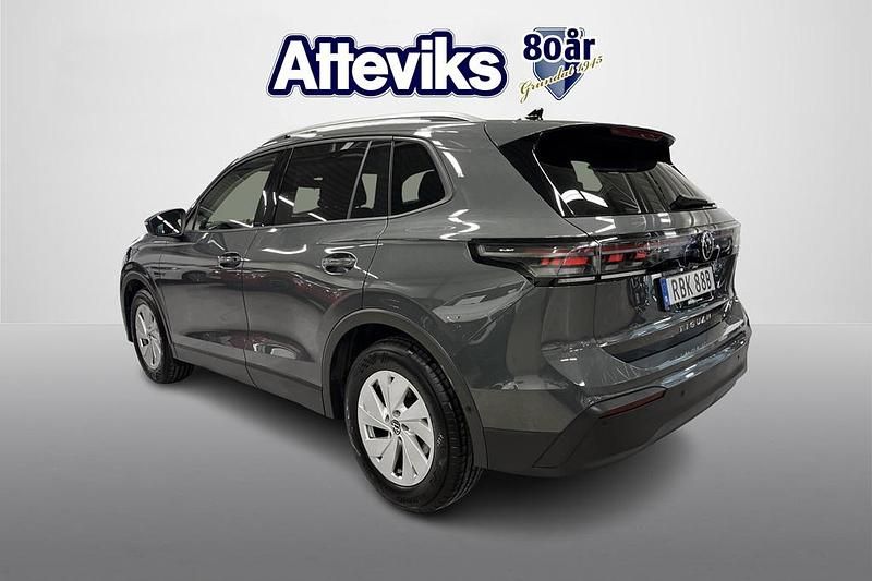 Begagnad VW Tiguan 150 HK (110 kW) 2024 Mörkgrå SUV