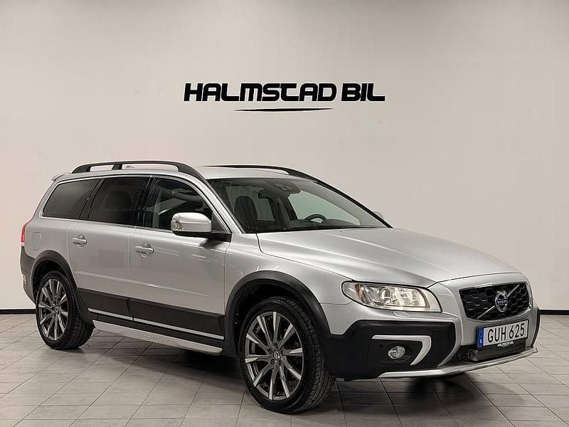 Silver Begagnad 2016 Volvo XC70 Standard Kombi | 179 500 kr (Bra pris) - Bild 1/4