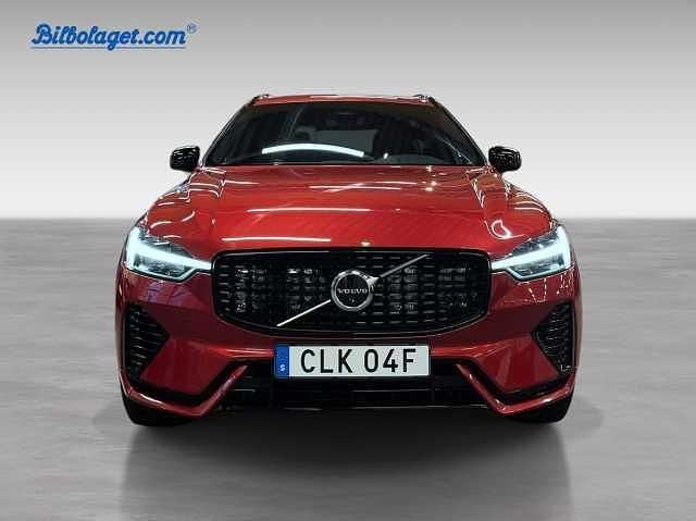 Begagnad Volvo XC60 R-Design 252 HK (185 kW) 2022 Röd SUV