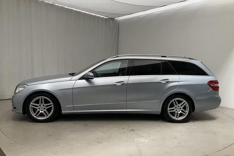 Begagnad Mercedes E300 231 HK (169 kW) 2013 Silver Kombi
