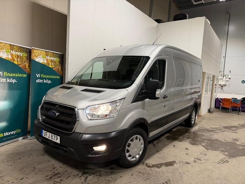 Grå Begagnad 2019 Ford Transit Van | 219 900 kr (Lite dyr) - Bild 1/4