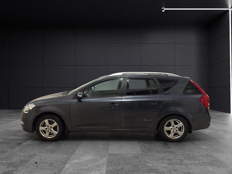 Begagnad Kia Ceed Sportswagon 128 HK (94 kW) 2011 Grå Kombi