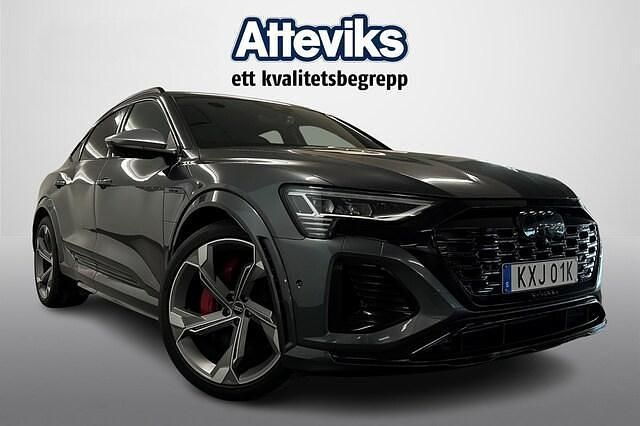 Daytonagrå pärleffekt Begagnad 2023 Audi SQ8 Sportback e-tron Proline SUV | 849 900 kr - Bild 1/4