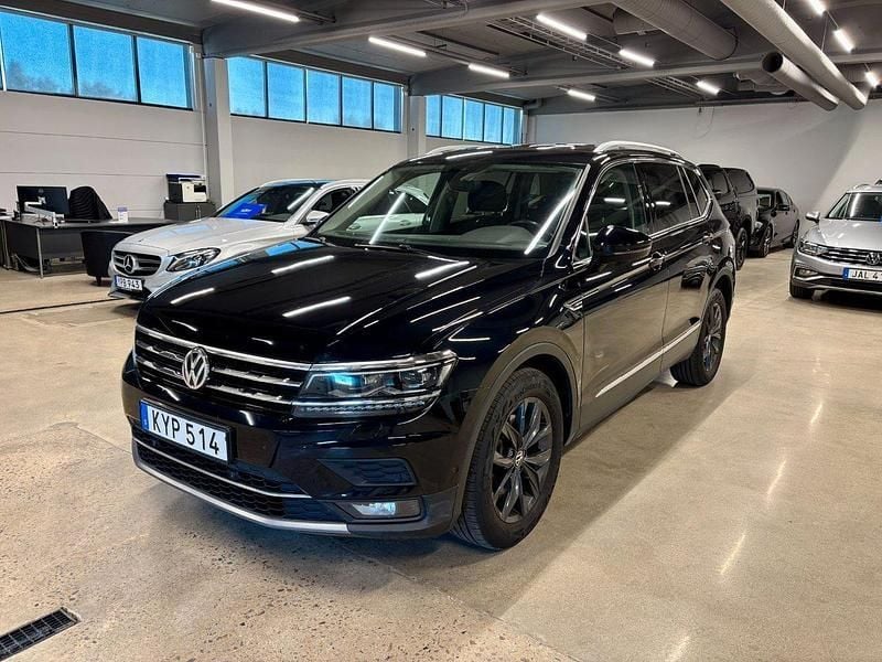 Svart Begagnad 2018 VW Tiguan Allspace GT SUV | 239 900 kr (Marknadspris) - Bild 1/4