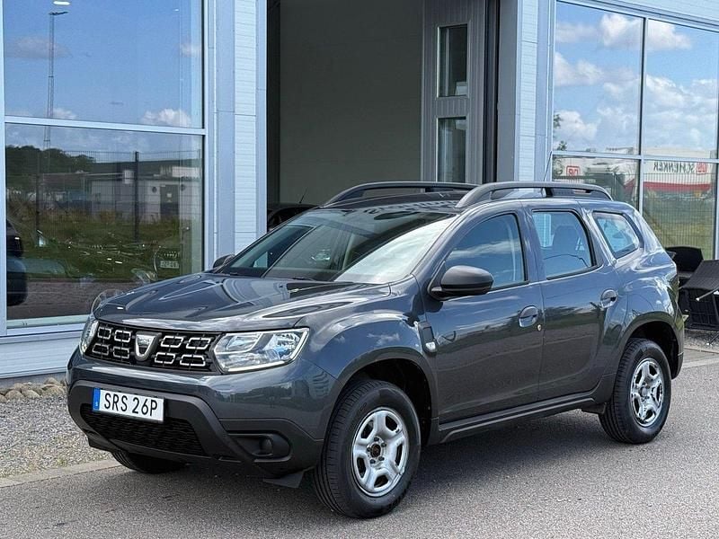 Mörkgrå Begagnad 2021 Dacia Duster SUV | 119 800 kr (Marknadspris) - Bild 1/4