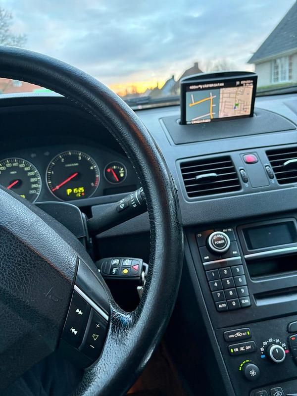 Begagnad Volvo XC90 185 HK (136 kW) 2007 Mörkblå metallic SUV