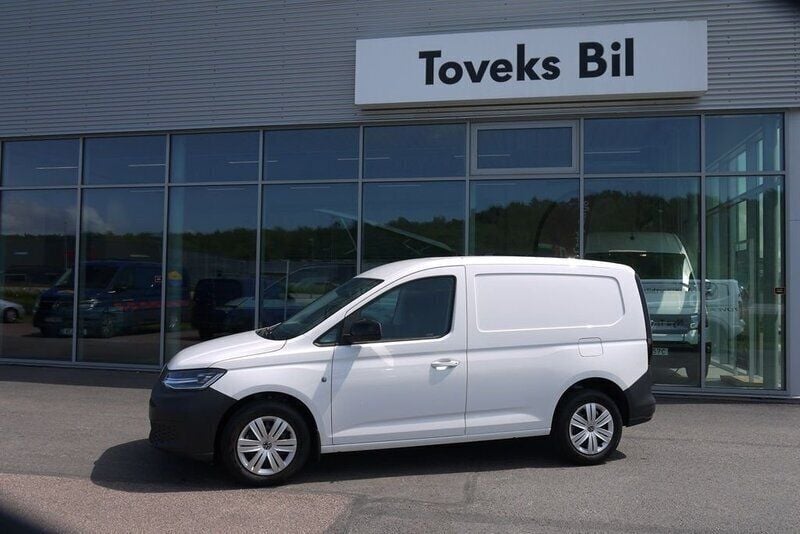 Vit (candyvit) Ny 2025 VW Caddy Minibuss | 414 375 kr (Marknadspris) - Bild 1/4